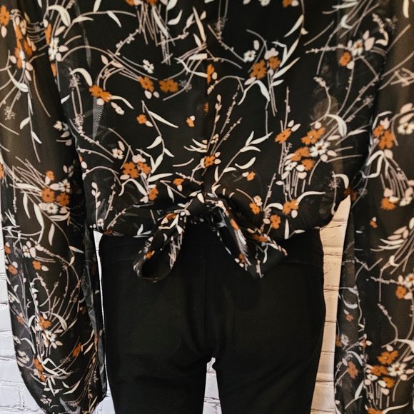 RW&Co. floral print cropped balloon sleeve sheer blouse - Picture 12 of 14